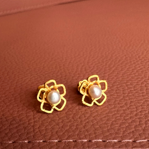 Flower Earrings (Medical Clip)